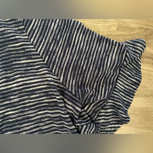 Terra & Sky 1X Top Striped Ruffle Elbow Sleeves - Picture 3 of 5